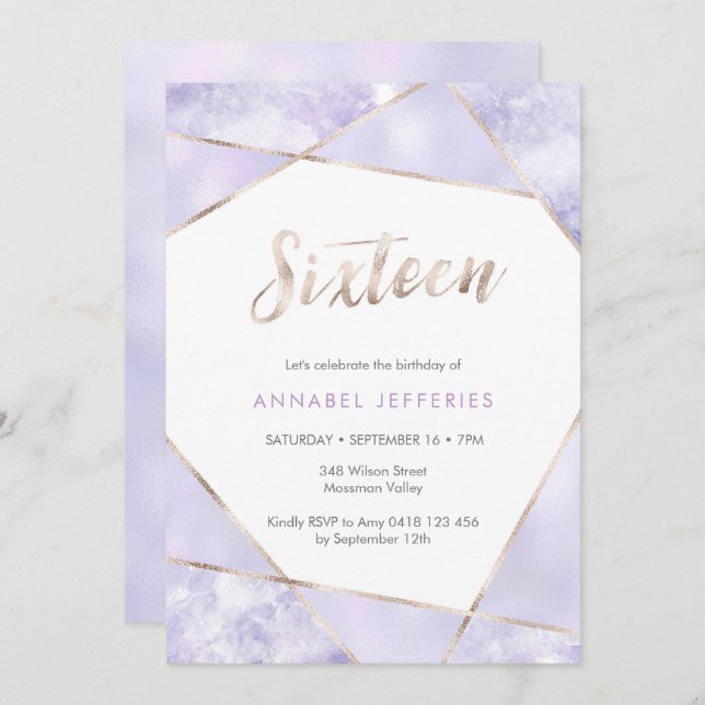 16:e födelsedagsinbjudan lila och guld inbjudningar (Fram/baksida)