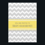 16th födelsedagsfest inbjudan för gul grå<br><div class="desc">16th födelsedagsfest inbjudan för anpassningsbar i elegant och modern ljus citron - gulna,  gråna,  och vitroligt och mönster för randar för avslappnadsparresicksackar. Tillfoga ditt namn,  och partyet specificerar för en unik och för snyggt 16th födelsedagsfest inbjudan.</div>