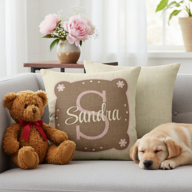 16x16 Krem & Brun Monogram och Namn Kastkudde Kudde (16x16 Cream and brown name throw pillow with monogram.)
