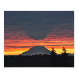 16X20 Mount Rainier och dess skugga Fototryck