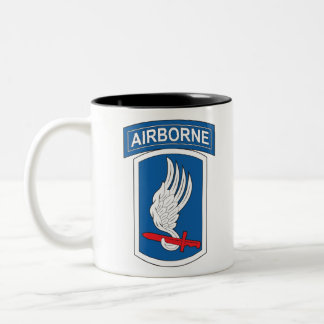 173:e flygburna brigaden "Himlar Soldiers" Två-Tonad Mugg