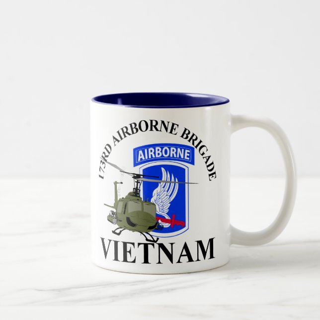 173RD Luftburna Vietnam Två-Tonad Mugg (Höger)