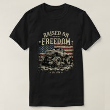 1776 usa flagga: Upphöjd på Freedom Monster Truck