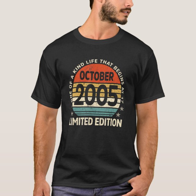 17 Ålder oktober 2005 17:e födelsedagen 1 T Shirt (Framsida)