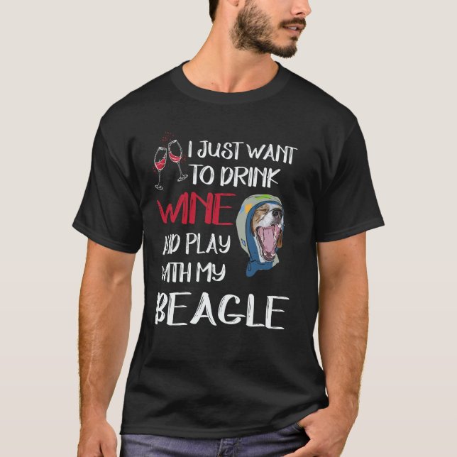 17 Drick Vin Och Lek Med Min Beagle T Shirt (Framsida)