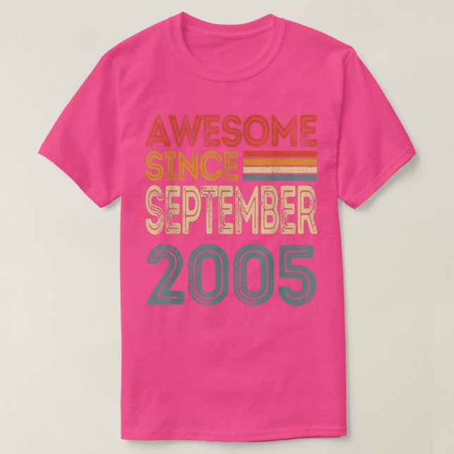 17th Birthday Gift Awesome Since September 2005 17 T Shirt (Design framsida)