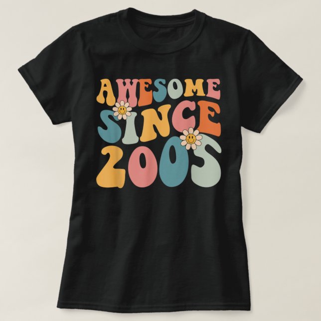 17th Birthday Gifts Awesome Since 2005 17 Years Ol T Shirt (Design framsida)