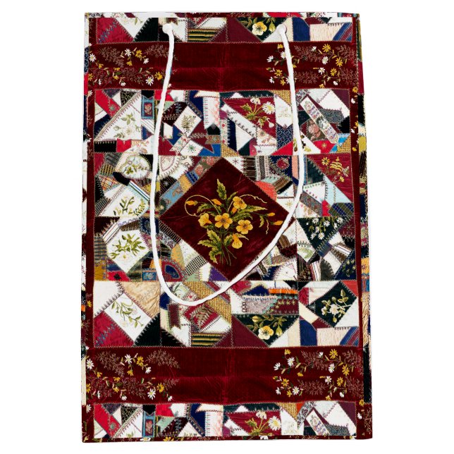 1870 Patchwork Quilt Blommigt Embroidery Gift Bag (Framsidan)
