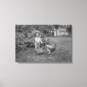 1880's fotograferar flickan i trädgårds- tuppvag canvastryck