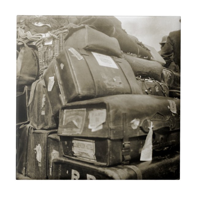 1890:S RESETEAMSTER WAGON SUITCASE KAKELPLATTA (Framsidan)