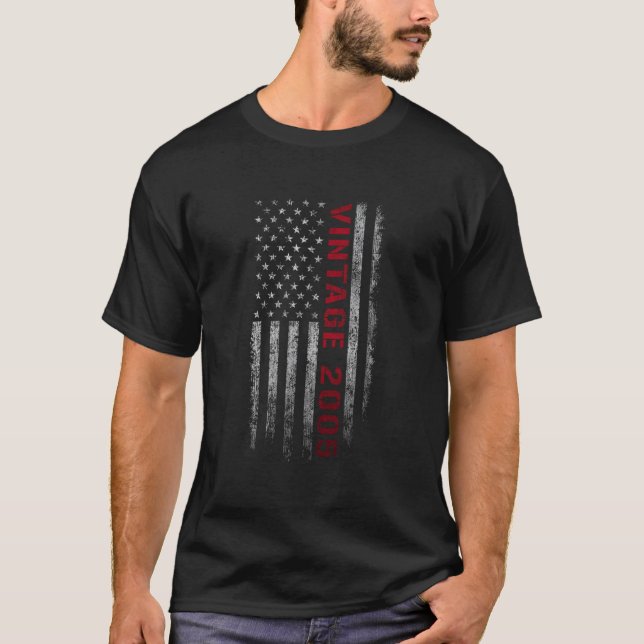 18 2005 Amerikansk Flagga 18:e T Shirt (Framsida)