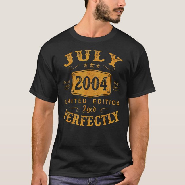 18 Ålderdom juli 2004 18:e födelsedagen T Shirt (Framsida)