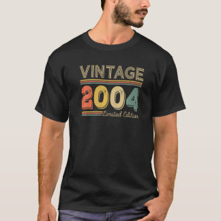 18 år gammal Vintage 2004 18:e födelsedagen T Shirt
