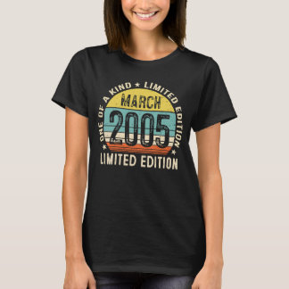 18 år gammal Vintage mars 2005 18:e födelsedagen 1 T Shirt