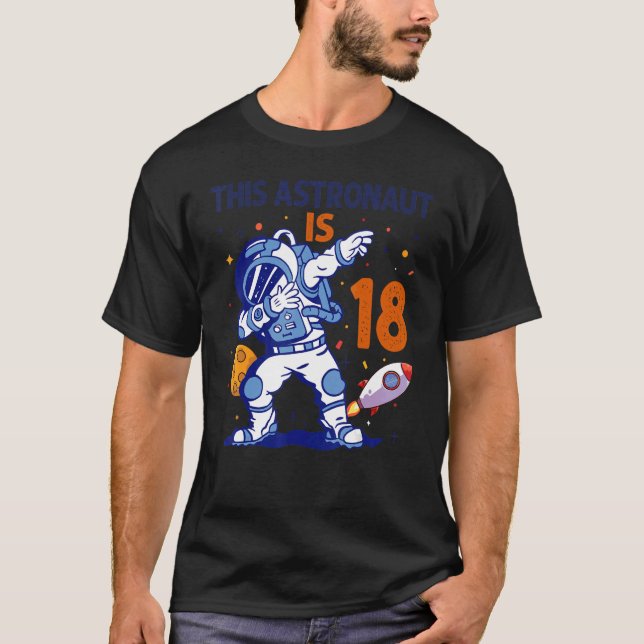 18 års gammal astronaut Space Planet 18:e födelsed T Shirt (Framsida)