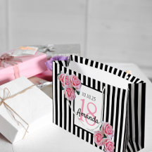 18-årsdagen rosa blommigt svart vitt rand