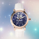 18:e födelsedag - marinblå silver-stjärnor armbandsur<br><div class="desc">En gåva till en 18-årsdag. En marin blå bakgrund färg med faux silver-stjärnor. Den blå färg är ojämn. Lägg till namn,  datum.</div>