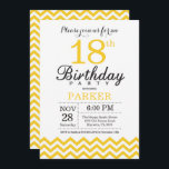 18:e födelsedagsinbjudan Gult Chevron Inbjudningar<br><div class="desc">18:e födelsedagsinbjudan till Gult Chevron. Black and White. Vuxen Birthday. Man eller Women Bday Inbjudan. Om du vill göra ytterligare anpassningar klickar du på knappen "Anpassa" och användor verktyg som är utformat för att ändra mallen.</div>