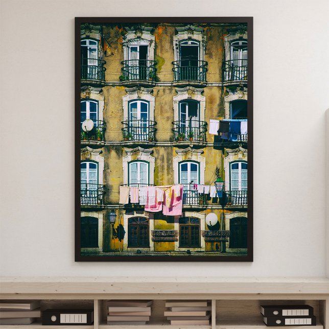 18:e förlisningen av byggnad i Alfama-distriktet.  Fototryck (Skapare uppladdad)