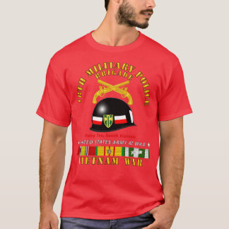 18:e MP Brigade Helmet Vietnam w SVC T Shirt