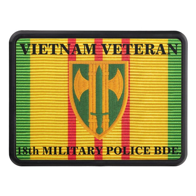 18th Militära polisBde. VSM-bandhaken täcker Dragkroksskydd (Framsidan)