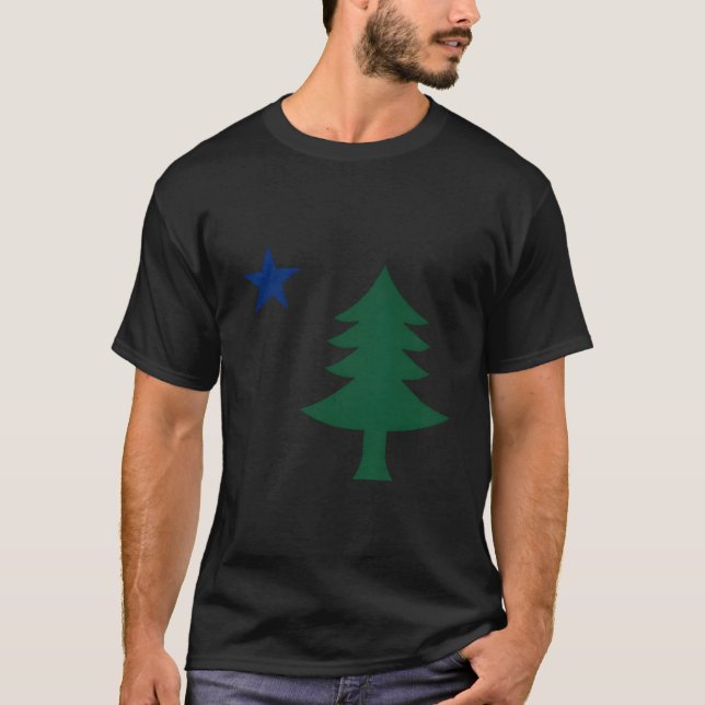 1901 Old First Flag Of Maine E Tree And Star T Shirt (Framsida)