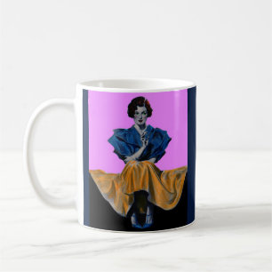 1934 söt dam som har ett Chesterfield Kaffemugg