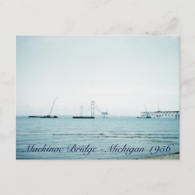 1956 Byggnad av Mackinac Bridge Michigan Vykort (Framsida)