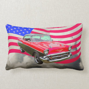 1957 Chevrolet Bel Air och amerikanska flaggan Lumbarkudde