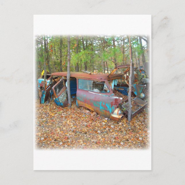 1957 Chevy Nomad Rusting in Wooded Junkyard Vykort (Framsida)