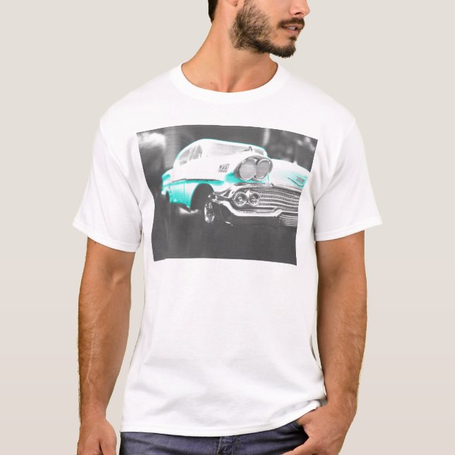 1958 chevy impala ljust blå klassisk bil t shirt (Framsida)