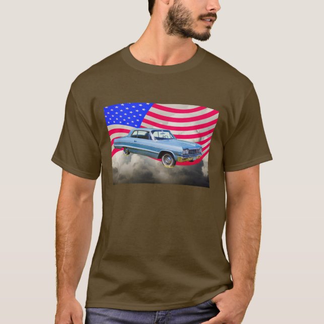 1964 Chevrolet Impala Car och American Flagga T Shirt (Framsida)