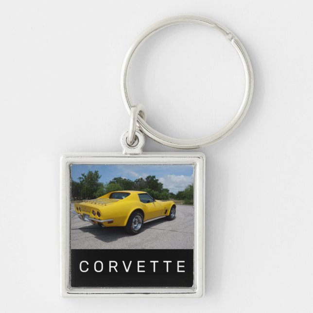 1973 Gult Corvette Dubbla Sided Acrylic Fyrkantig Silverfärgad Nyckelring (Framsidan)