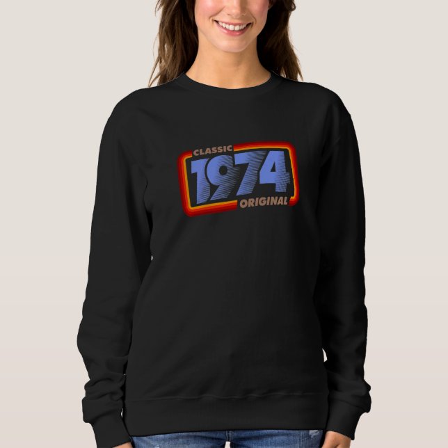 1974 Klassisk Retro Original Födelsedag   T Shirt (Framsida)