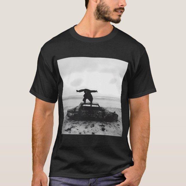 1975 konst t shirt (Framsida)