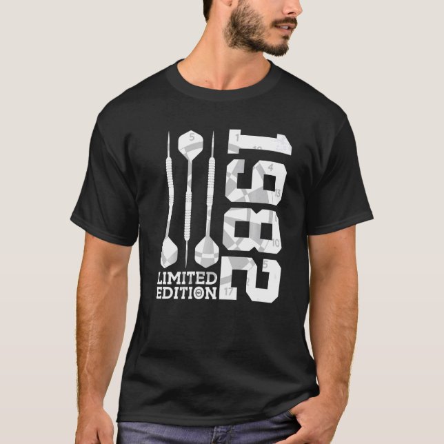 1982 DARTS 40:E FÖDELSEDAGEN T SHIRT (Framsida)