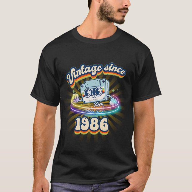 1986 Vintage Kassettband 39:e T Shirt (Framsida)