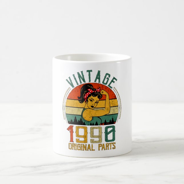 1990 Kvinnlig Födelsedag  Kaffemugg (Center)