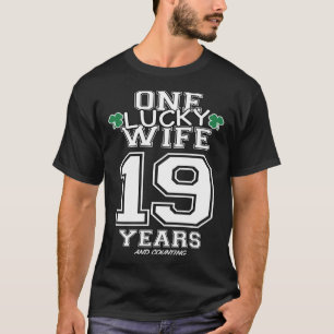 19 års Lucky Maka St Patrick-Day-årsdag T Shirt