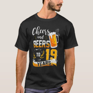 19:e födelsedagstjuren och Öl till 19 år, födda i T Shirt