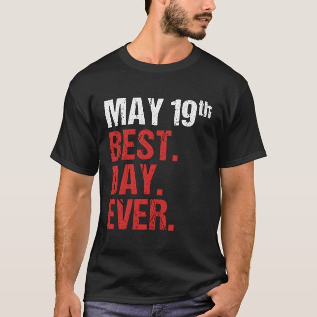 19 maj-årsjubileet Bachelor Py Bröllop T Shirt (Framsida)