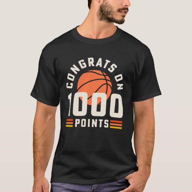 1 000 poäng Gratulerar basketboll T Shirt (Framsida)