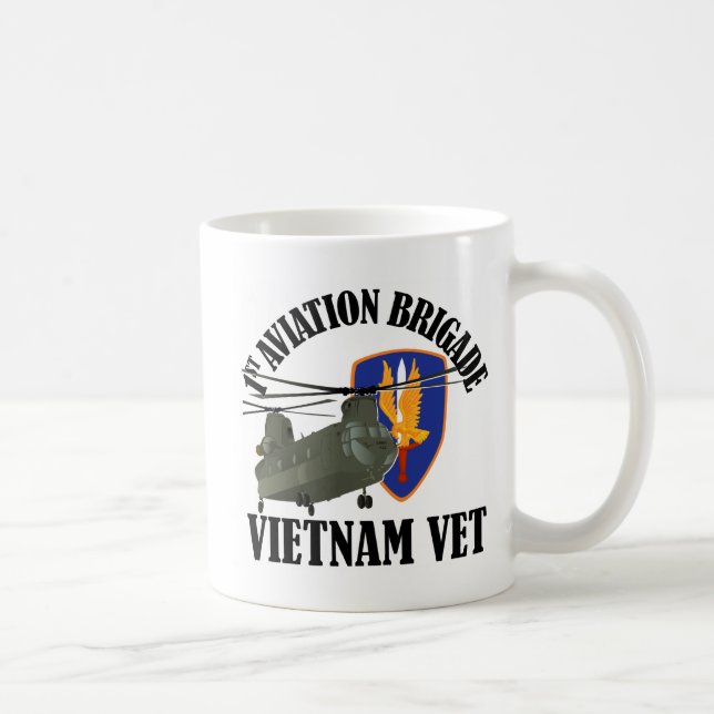 1:a AVN BDE Vietnam CH-47 Kaffemugg (Höger)