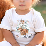 1:a födelsedag, första cute Fox-enhet T Shirt<br><div class="desc">Könsneutral modern vinterfödelsedagskalender "ONEderful" och vintern med träd och söt mamma och baby räv.</div>