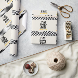 1:a födelsedag leende ansikte retro white groovy presentpapper