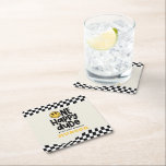 1:a födelsedag leende ansikte retro white groovy underlägg papper kvadrat<br><div class="desc">1:a födelsedageljudet ansikte är svart,  vit och gult. Bult coola födelsedagsfest dekor underlägg.</div>