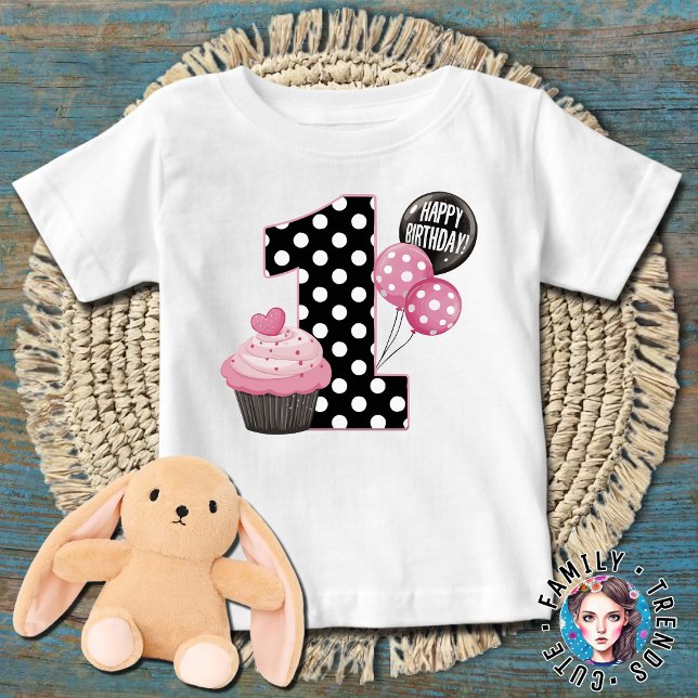 1:a födelsedag Polka dots Cupaka T Shirt (Skapare uppladdad)