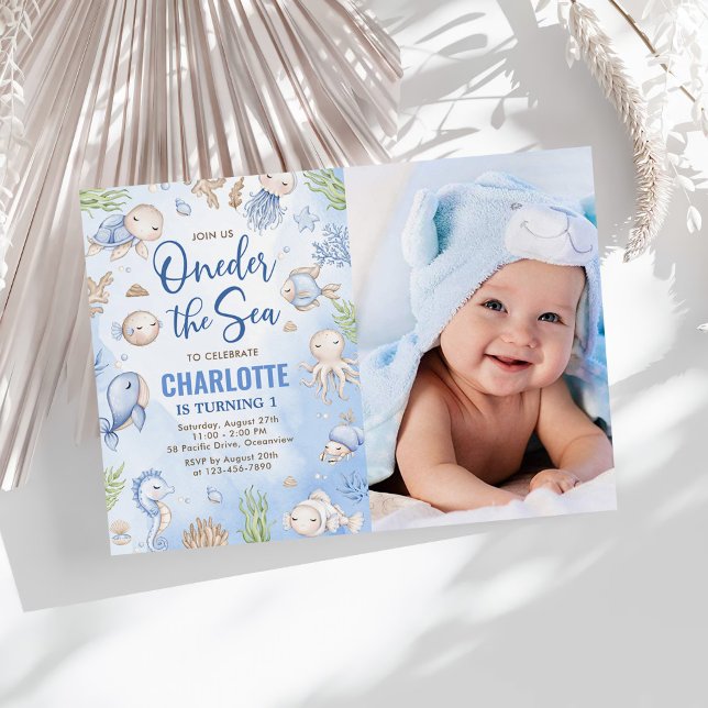 1:a födelsedag under havsfoto inbjudningar (Skapare uppladdad)