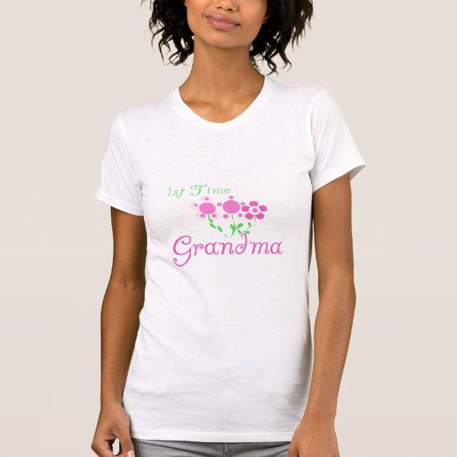 1:a gången Grandma-Rosa Flowers Tee (Framsida)