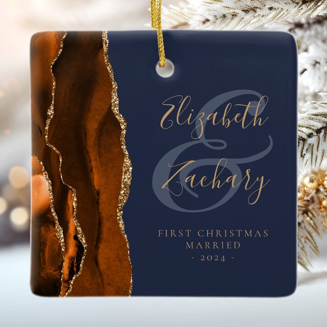 1:a julen - Gift med bränd Orange Agate - marinblå Julgransprydnad Keramik (Skapare uppladdad)